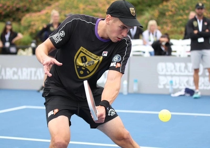 Kỹ thuật Backhand