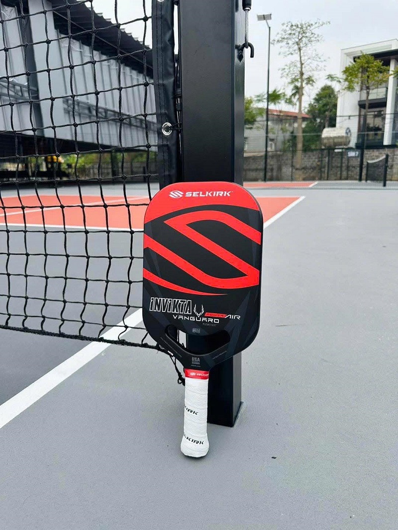 Vợt Pickleball Selkirk Vanguard Air Invikta Red
